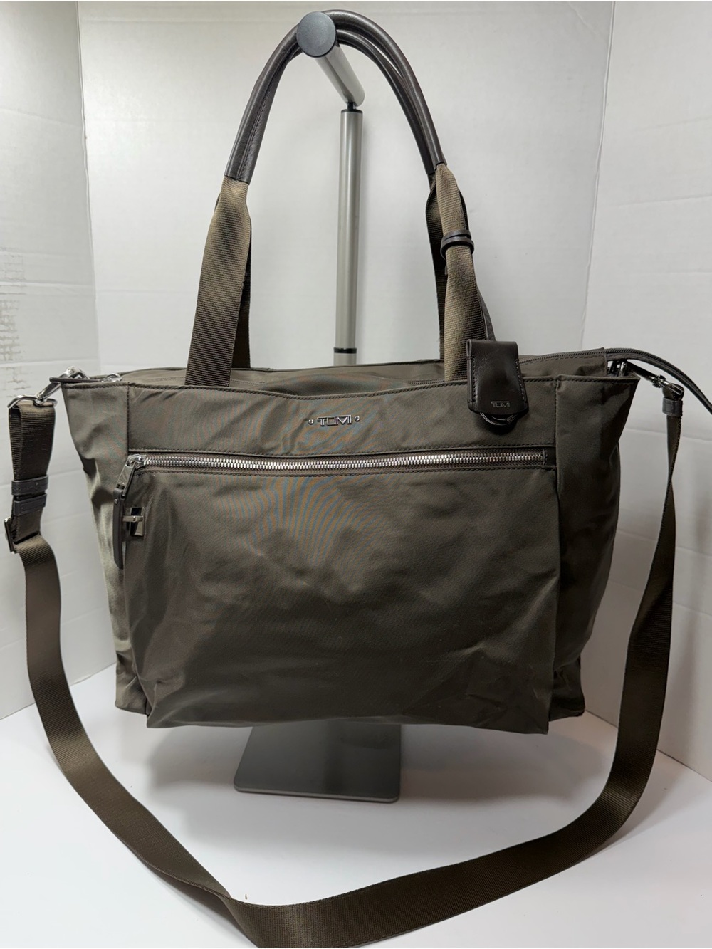 TUMI voyageur nylon Olive Green Tote Bag with Detachable Strap $325